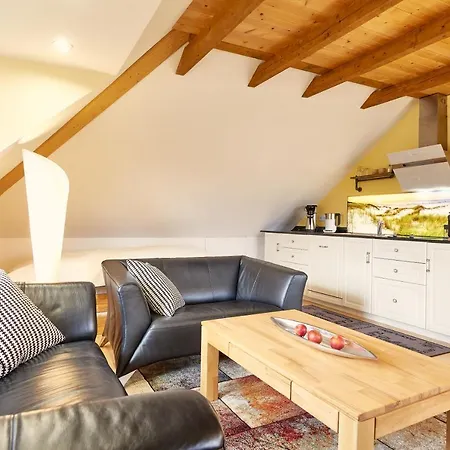 Apartamento Raffael 100 Qm, 2 Grosse Betten Im Wohnzimmer Cuxhaven