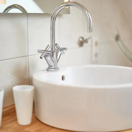 Raffael 100 Qm, 2 Grosse Betten Im Wohnzimmer * クックスハーフェン