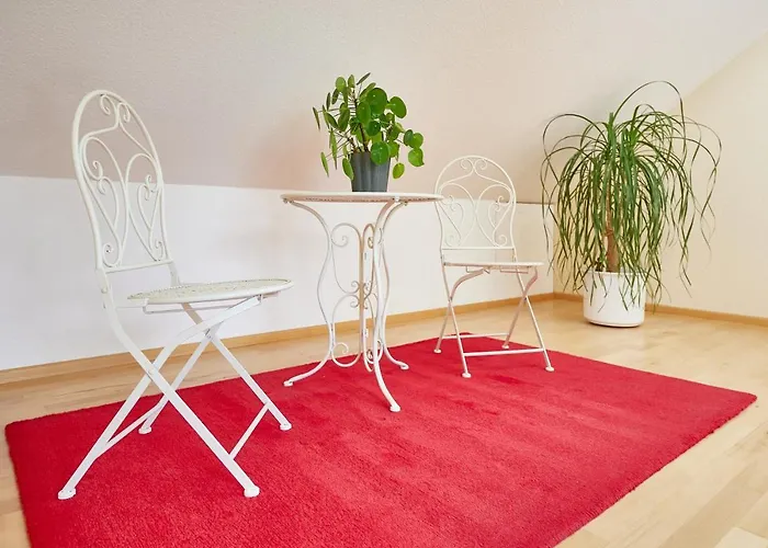 Lägenhet Raffael 100 Qm, 2 Grosse Betten Im Wohnzimmer