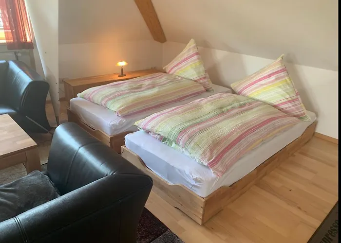 Lägenhet Raffael 100 Qm, 2 Grosse Betten Im Wohnzimmer *